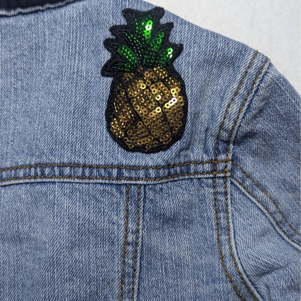 Imperial Star Denim Jacket w Patches Light Wash Size‎ Medium